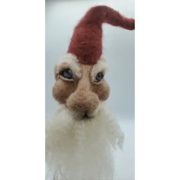 Needle Felted Man or Santa ? Beard & Hat DETAILED Tree Topper Table Decor - Picture 3 of 9